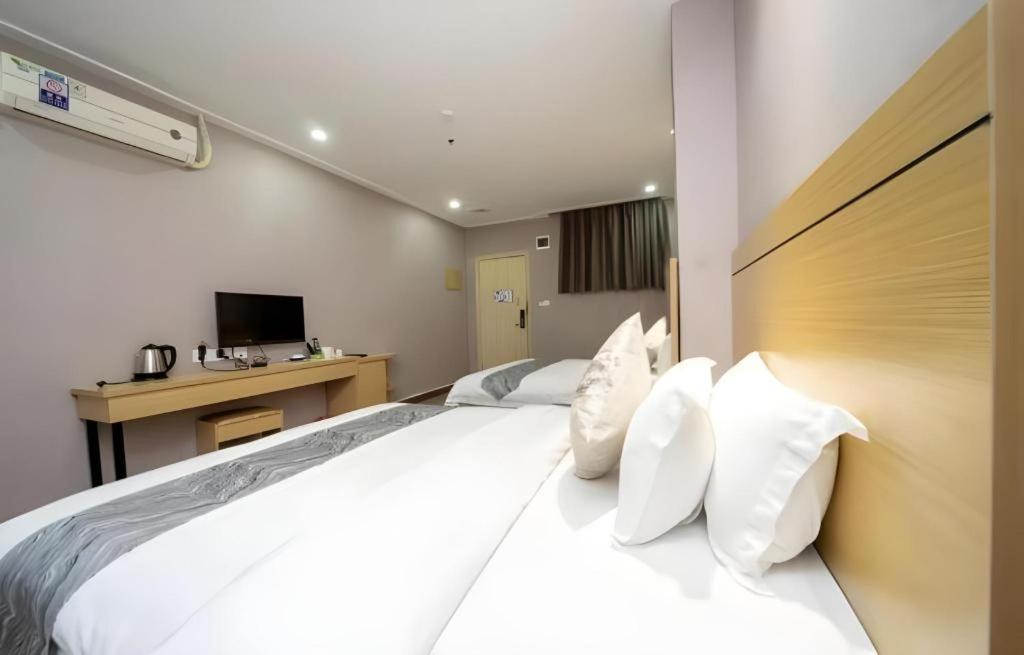Ying Feng Yuan Hotel Гуанчжоу Екстер'єр фото